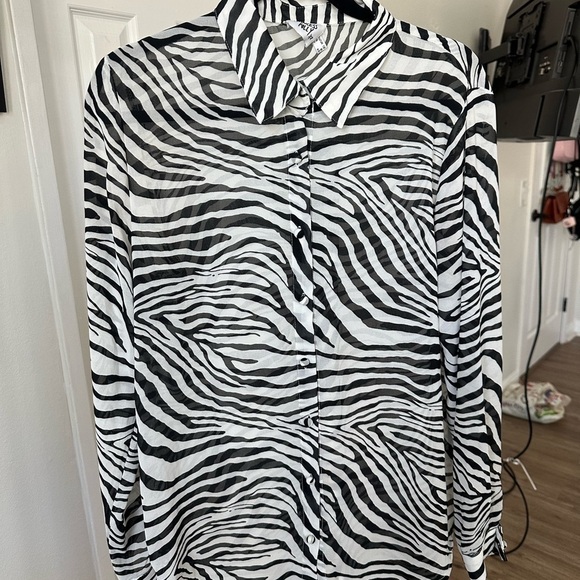 Princess Polly Ziggy Zebra Sheer Blouse - Picture 2 of 4